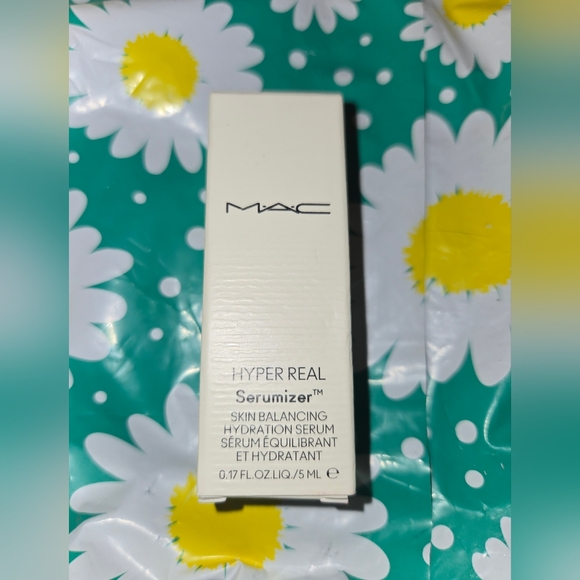 MAC Cosmetics Hyper Real Serumizer Skin Balancing Hydrating Serum Mini 5ML New - Picture 1 of 7